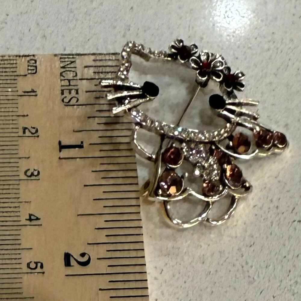 Hello Kitty Angel Brooch